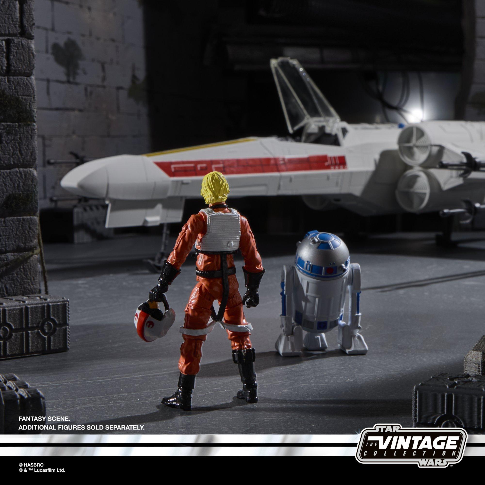 STAR WARS The Vintage Collection X-Wing Fighter and Luke Skywalker (X-Wing): Kenner Colors, Star Wars: The Vintage Collection figure, hasbro pulse exclusive, Hasbro Pulse product photograph