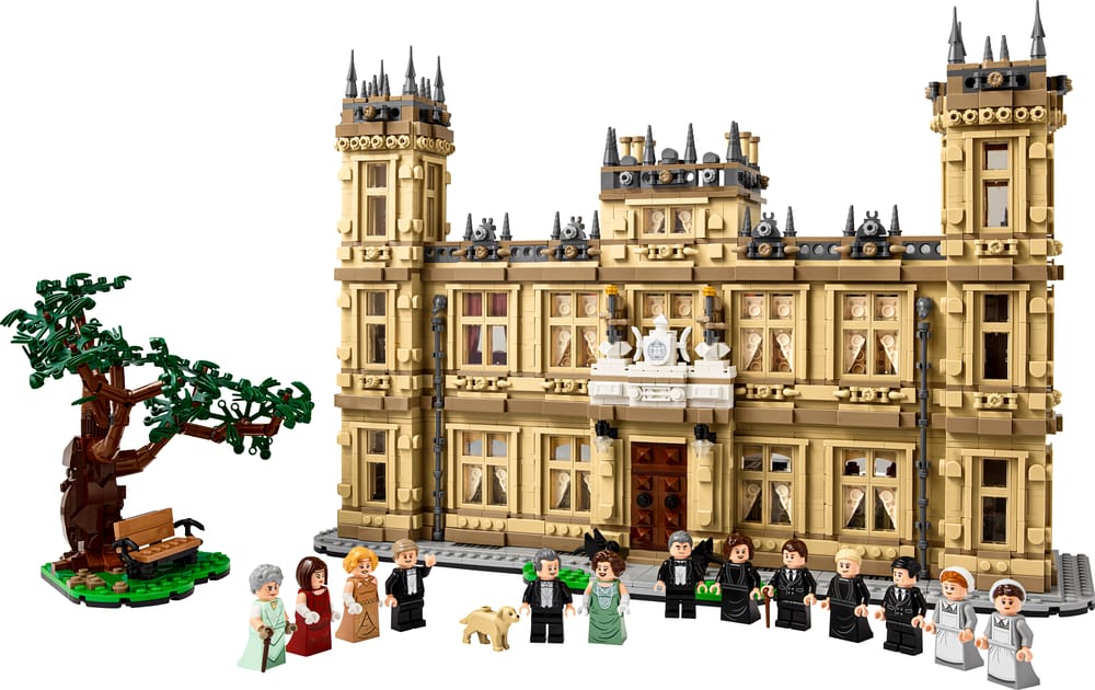 LEGO Ideas set 21373 Downton Abbey, 4,711 pieces, LEGO product photograph