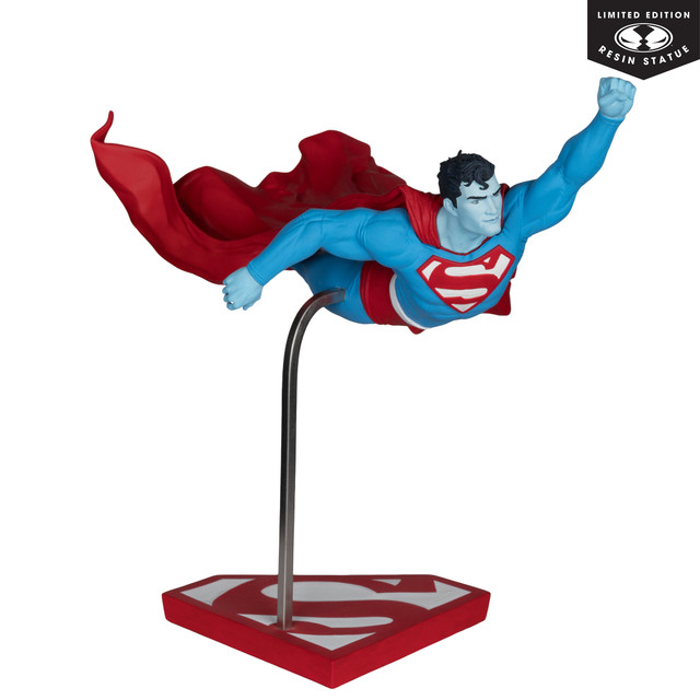 Superman Red and Blue: Superman by Lee Bermejo 1:10 Scale Resin Statue, DC Direct figure, McFarlane Toys product photograph