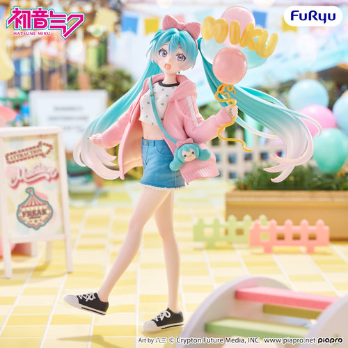 Hatsune Miku - Muchute Figure -Theme Park Date ver.-, Scale figures product photograph published by Good Smile Company
